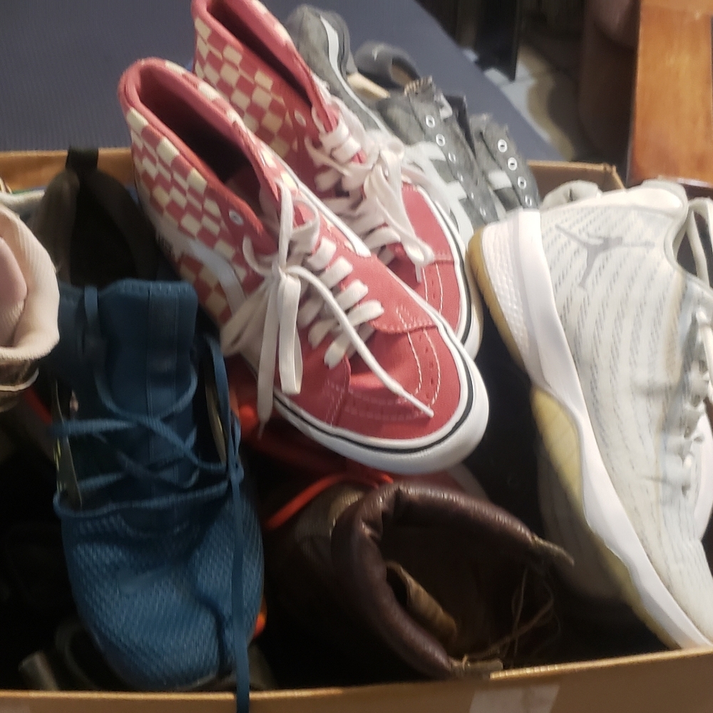 Shoes - Picture 2 of 2